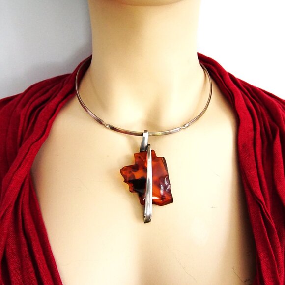 Modernist Freeform Amber Pendant With 925 Sterling Silver Omega Wire - Rare Gift - Picture 1 of 16